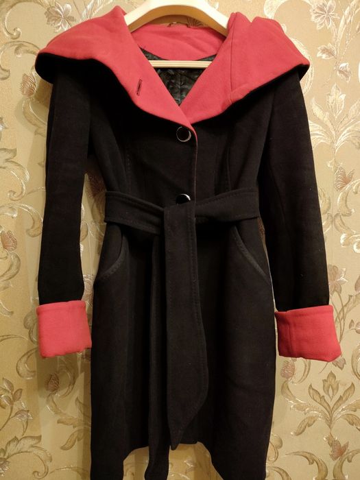 Продам кашемированное пальто .