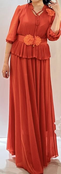 Вечернее платье нарядное