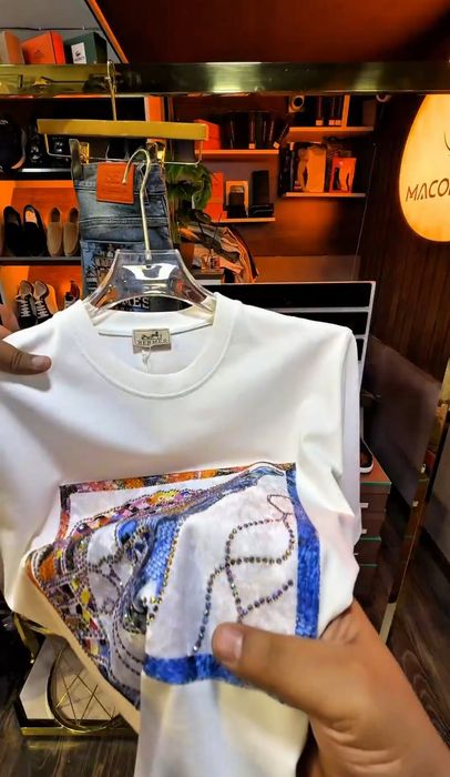 Oferta!! Tricou Hermes.Calitate luxury.Cititi va rog descrierea