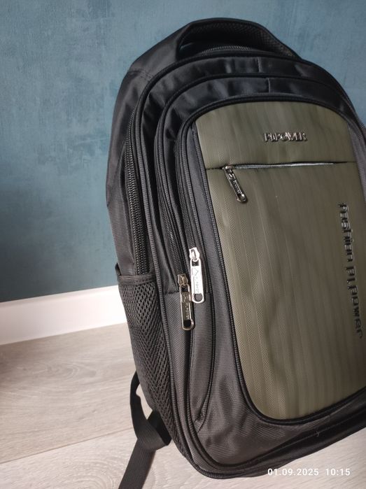 Продам рюкзак школьный недорого