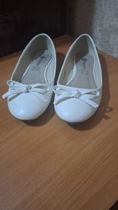 Продам балетки женские