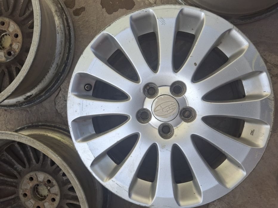 Субару титанка R 16
