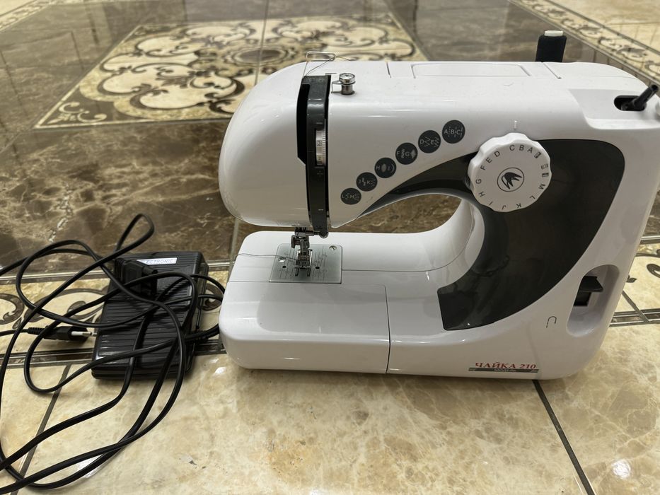 Швейная машина новая