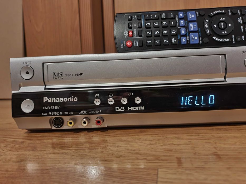 Panasonic DMR- EZ45V HDMI