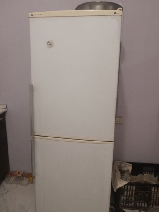 Холодильник продаётся