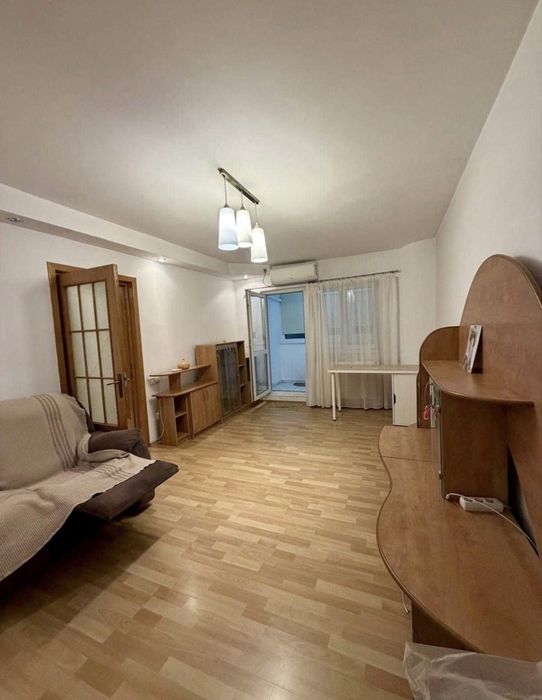 Apartament 2 camere decomandat de inchiriat colentina