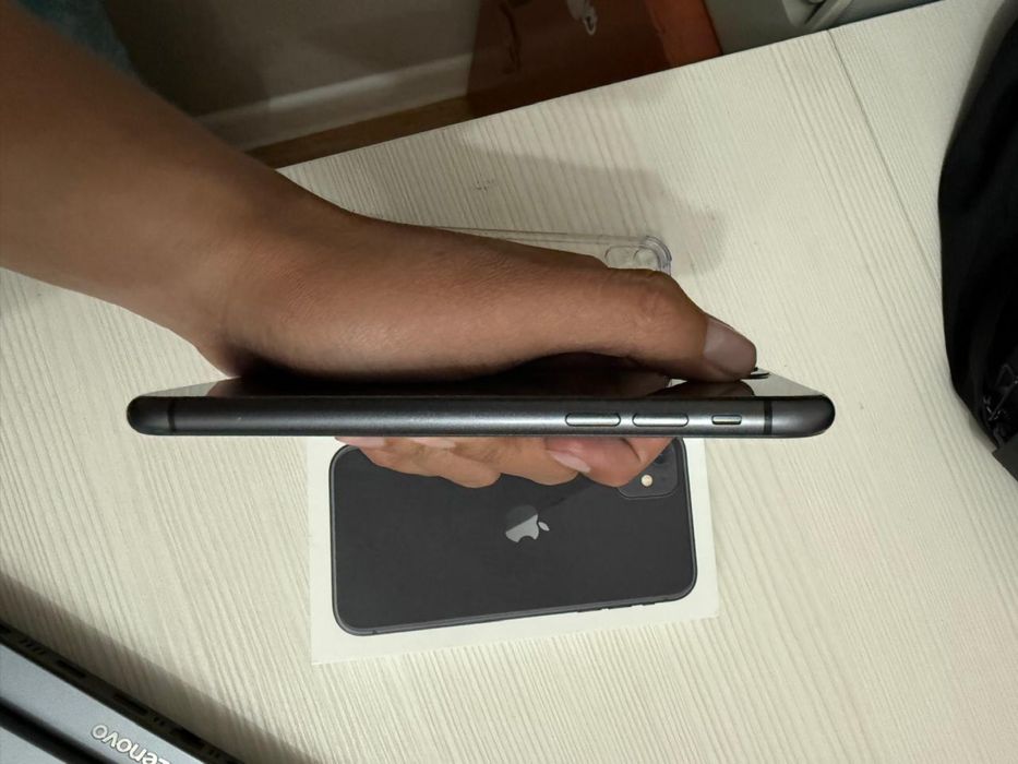 Iphone 11 в идеальном состояний
