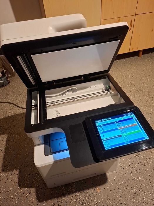 Imprimanta mfp M527m