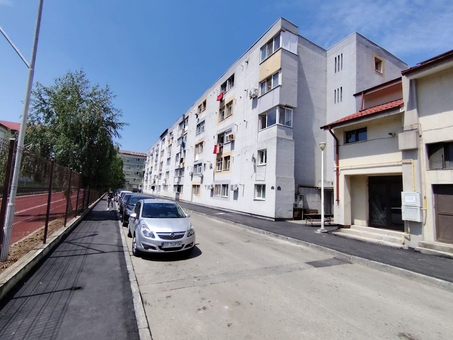 Inchiriez garsoniera lângă Liceul Sportiv,Zahana!