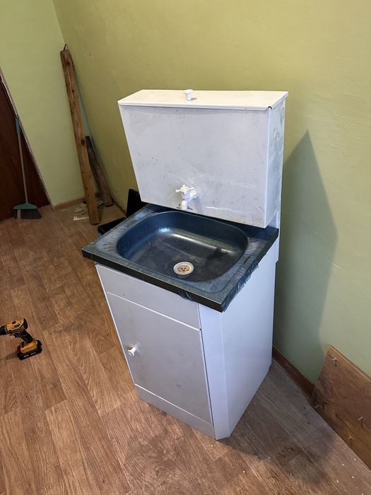 Умывальник рукомойник