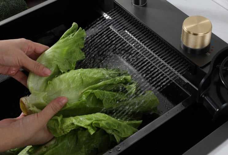 Мултифункционална кухненска мивка с две корита