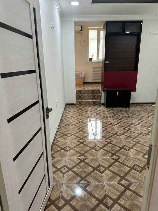 Аренда свой офис ул Ш.Руставели вдоль дороги. напротив гост. Хосилот