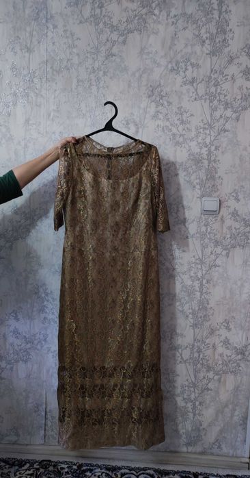 Вечерние платья срочно продаю