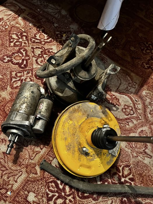 Продам стартер ваз, вакумник тормозов