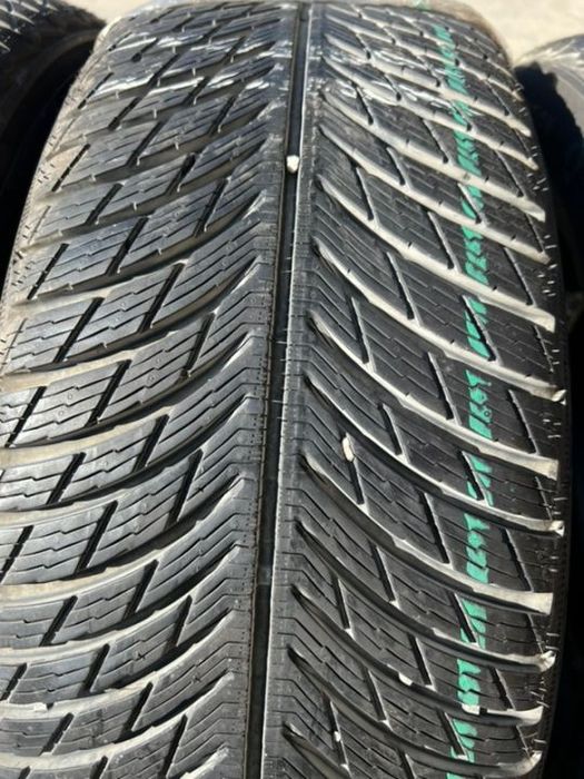 vând 4 anvelope 225/55/18 Michelin de iarnă ca noi
