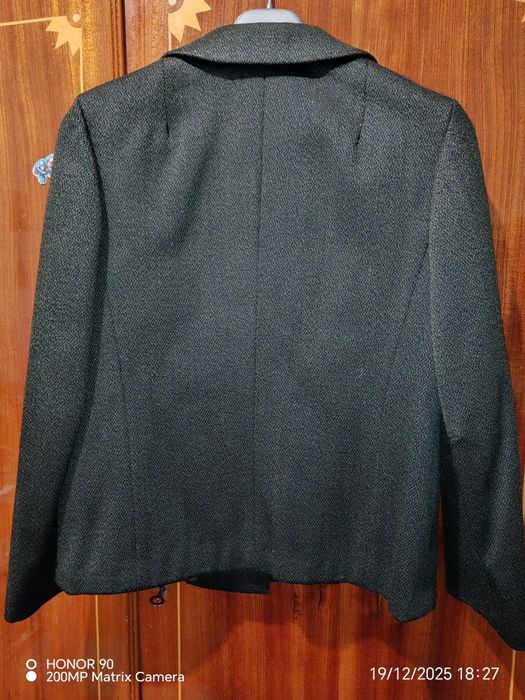 Compleu sacou și fustă, Suedia