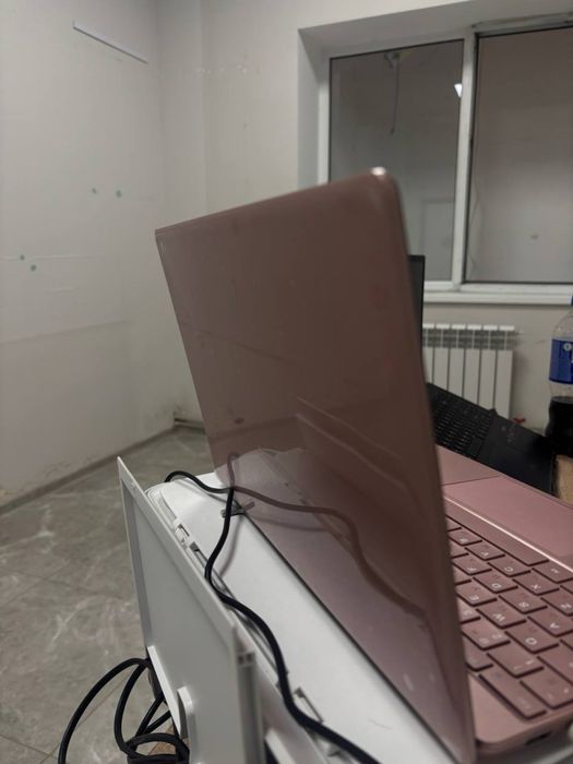 Продам ноутбук HYDRA