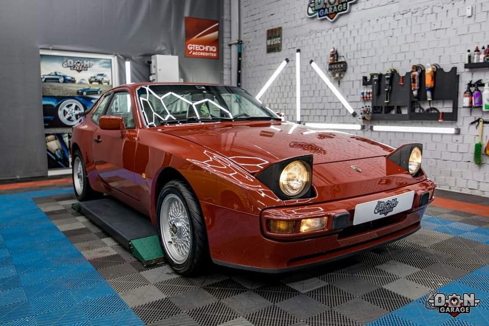 Vand Porsche 944 atestat istoric