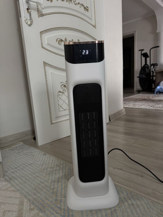 Керамический обогреватель / тепловентилятор