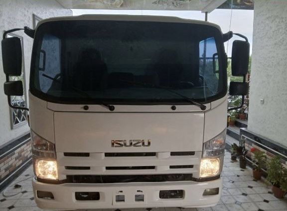 isuzu shasi sotiladi 2014