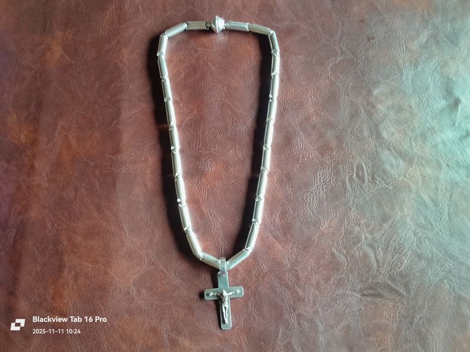 58/Сребърен Синджир със Кръст-98грама.