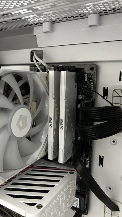 Продам оперативную память DDR5 16GB