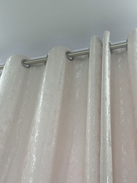 Продам шторы б/у