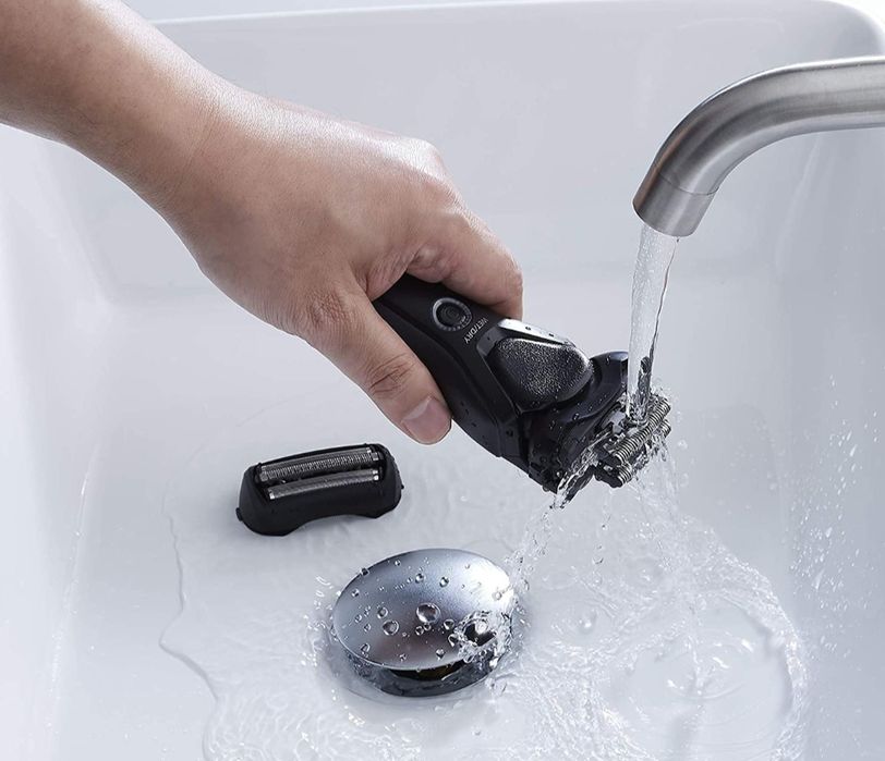 НОВ!Panasonic ES-RT37 Мокро и сухо акумулаторна електрическа самобръсн