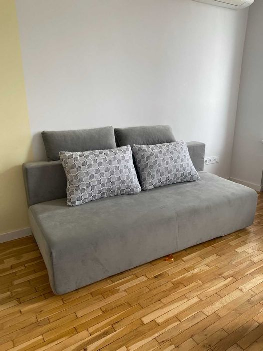 Диван, запазен, малко използван, с функция сън