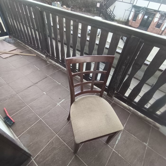 4 трапезни стола