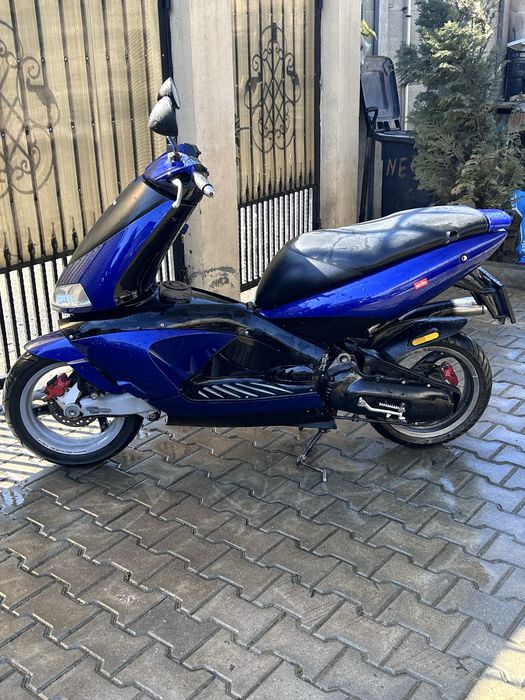 Se vinde scuter 49 cc