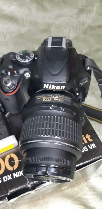 Nikon D5100 cu 2 obiective
