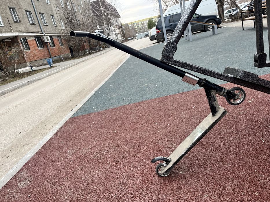 Продам трюковой самокат