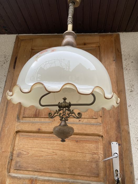 Lustra de tavan cu sticla opalina