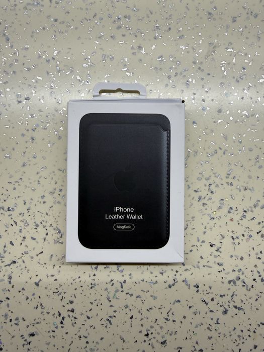 Оригинален Apple MagSafe кожен портфейл – черен