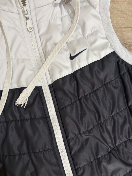 Елек грейка Nike размер M