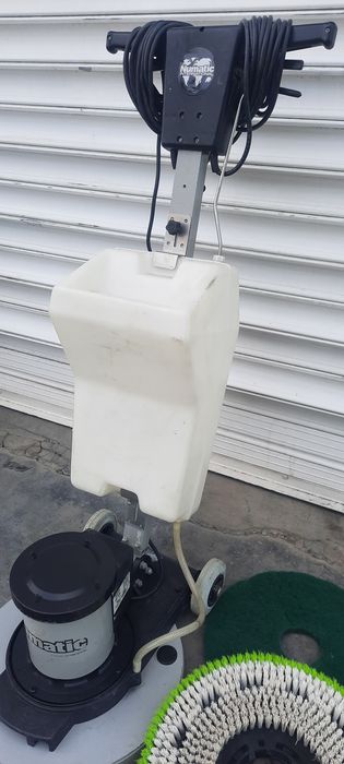 Numatic  bmd1000s Машина за Почистване Полиране Пране на килими