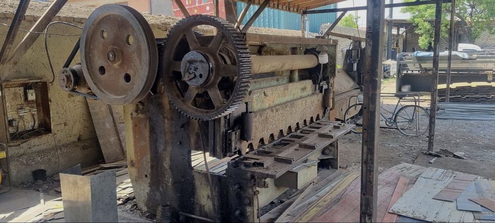 Глатина 12мм узунлиги 2.50м
таййор холатда. фаргона бувайдада
нархи 62