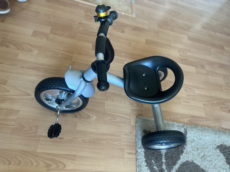 Детско колело на три гуми