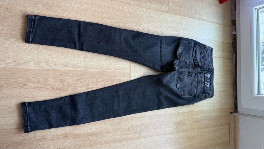 Дънки еластични