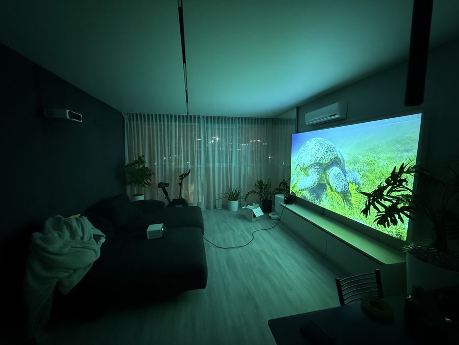 Срочно продам проэктор