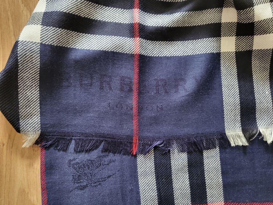 Кашмирен шал Burberry
