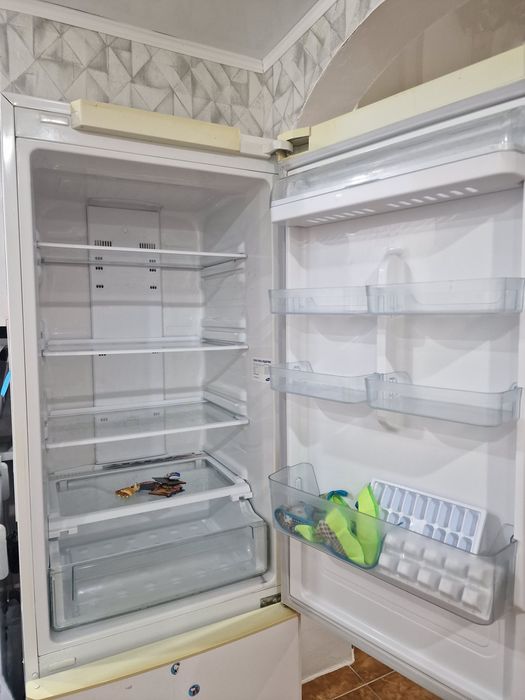 Холодильник б/у  торг