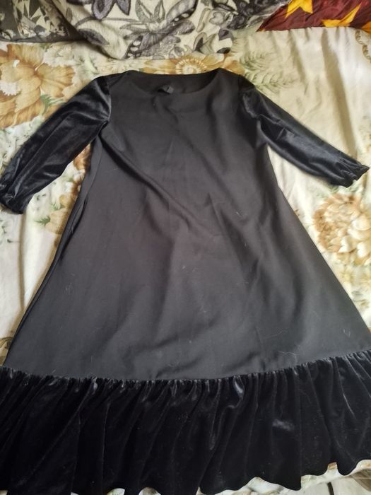 Продам платья или обмен на смартфон