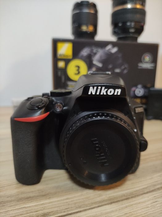 Nikon D5600 + Tamron 17-50 f/2.8 + Nikkor 18-55 f/3.5 - 5.6