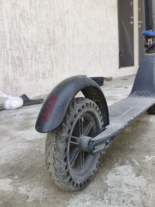 Электросамокат продам.