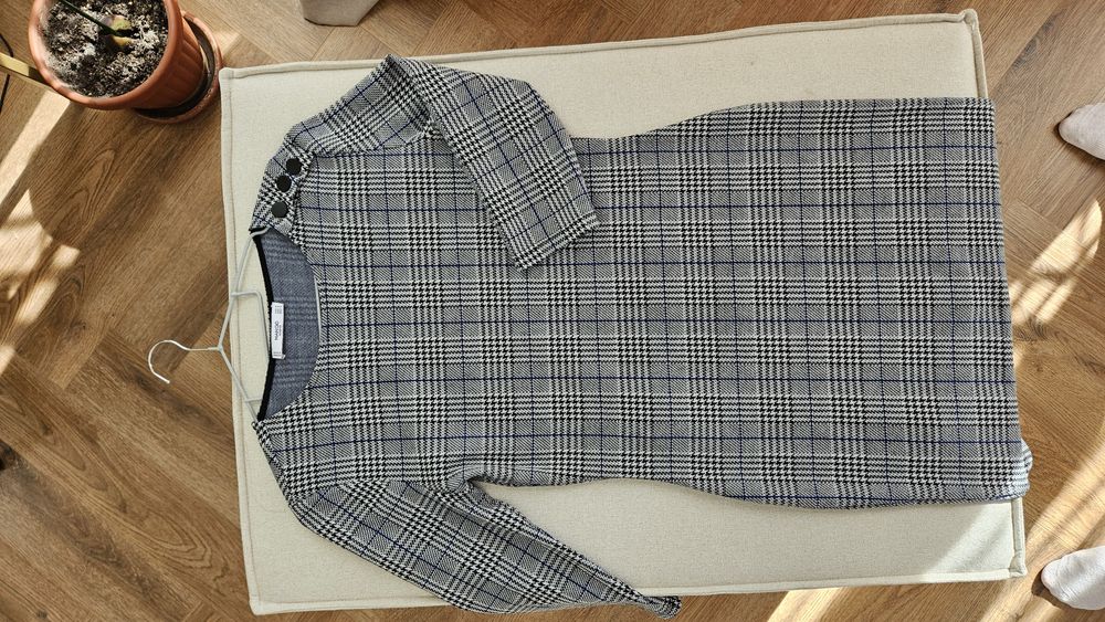 MANGO рокля по тялото, М размер