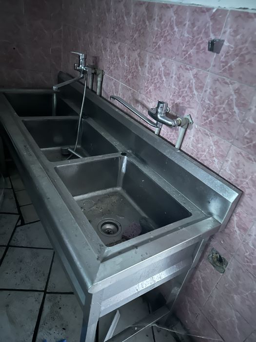 Продам раковины разные