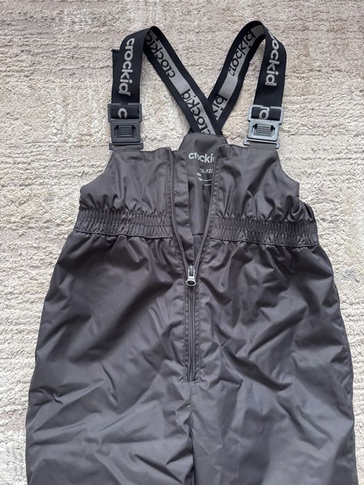 Продам детские куртки