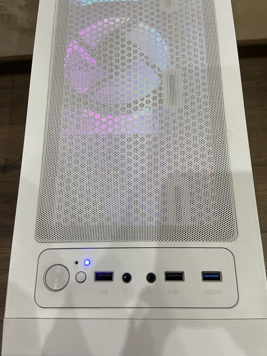 Настолен геймърски компютър